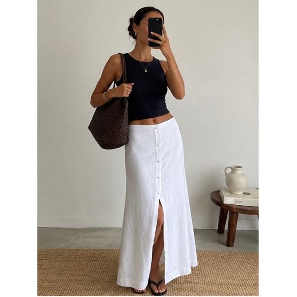 Reformation Dresses & Skirts - reformation andi linen skirt in white US2